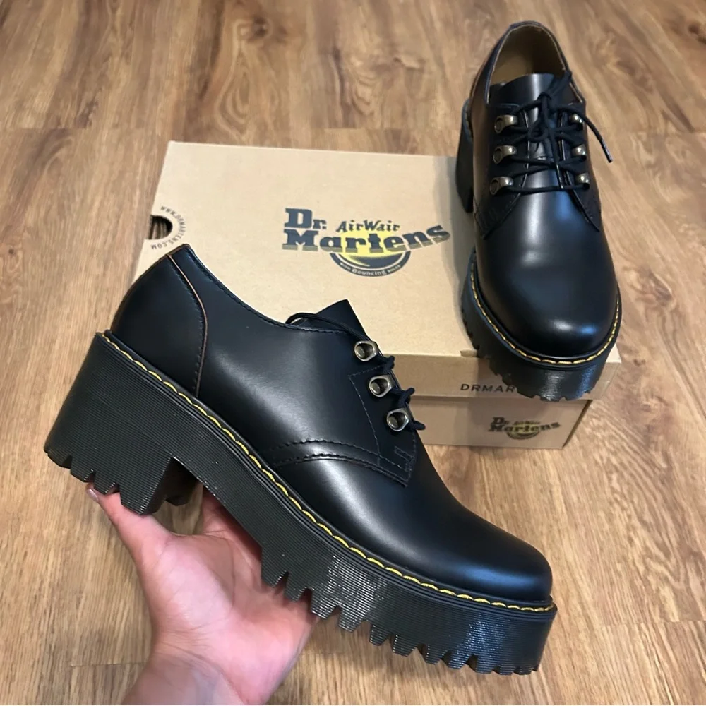 DR MARTENS Leona Lo black leather heeled platform Oxfords lace up shoes women’s - Picture 1 of 7